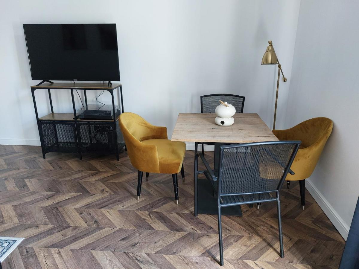 Lof Central Apartment Z Miejscem Parkingowym Stary Toruń Exterior foto